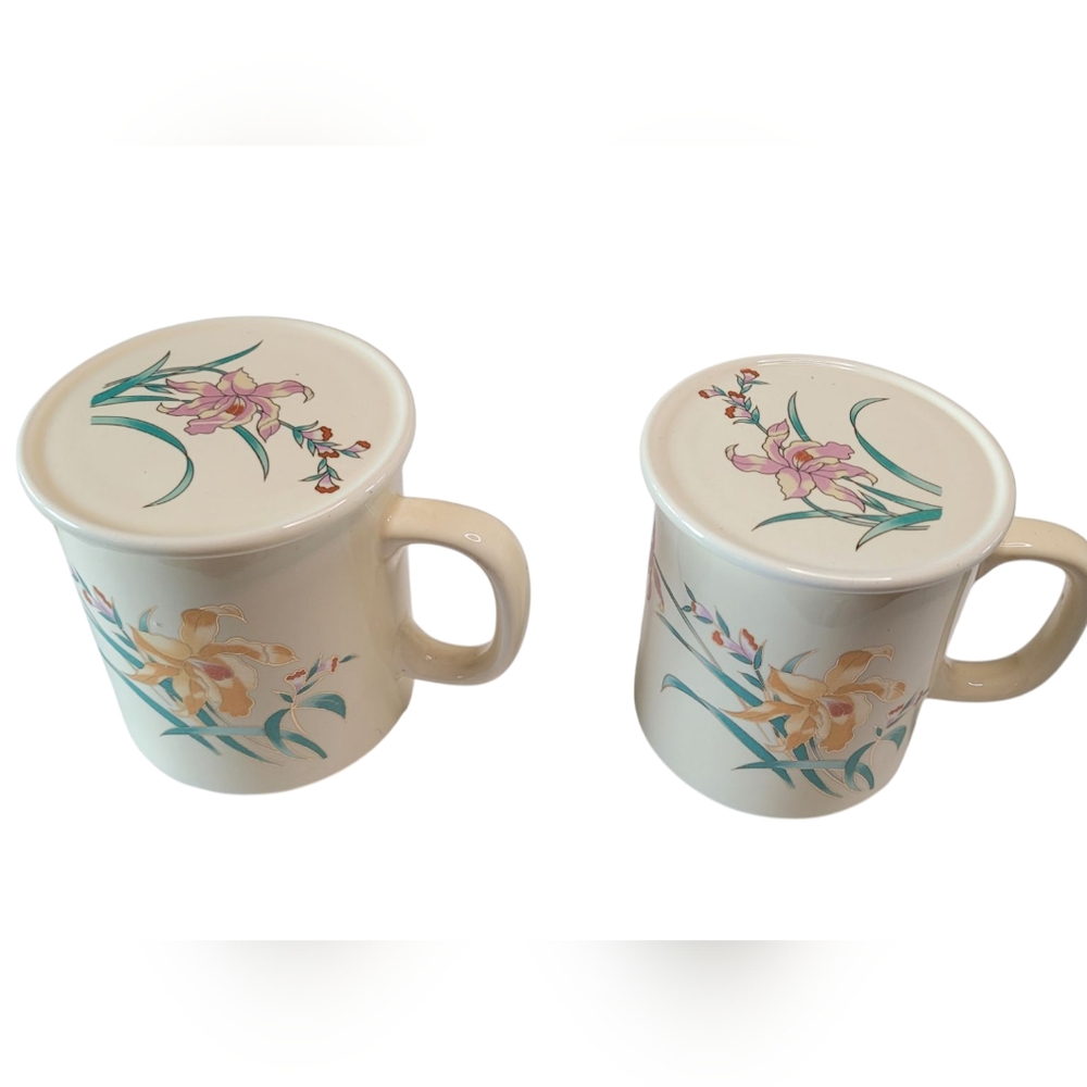 Floral Cream Ceramic Mugs Set With Lids 80s Vinrage